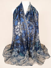 Load image into Gallery viewer, Decorative Comfort Shawl